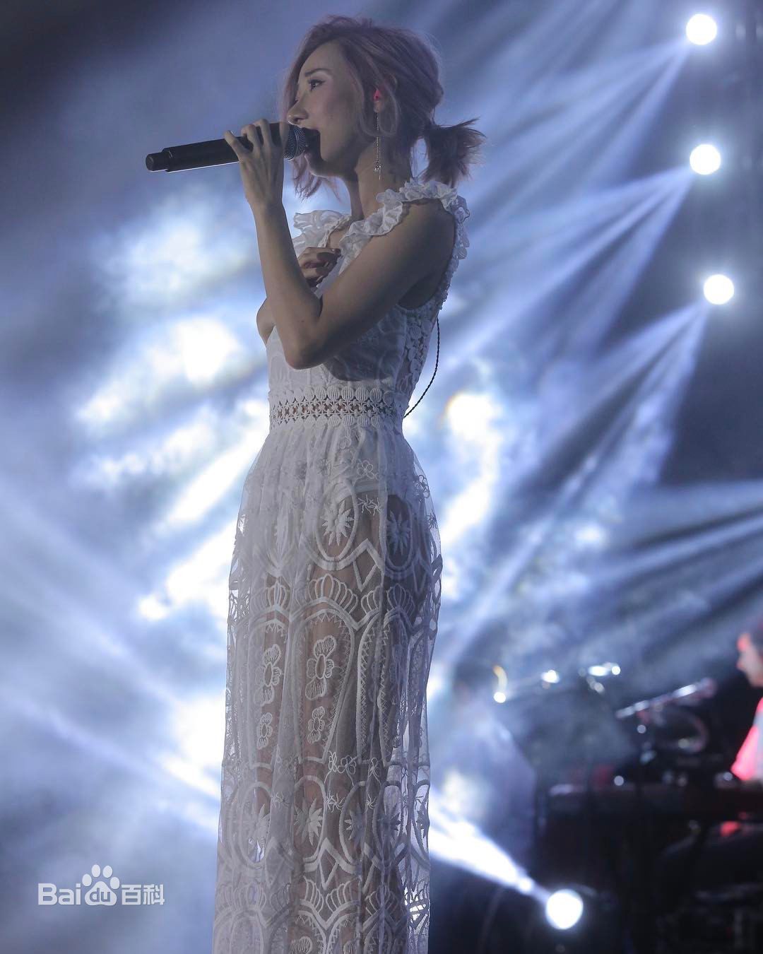 泳儿(Vincy Chan)舞台上的（陈家欣）图册