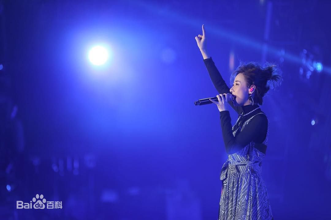 泳儿(Vincy Chan)舞台上的（陈家欣）图册