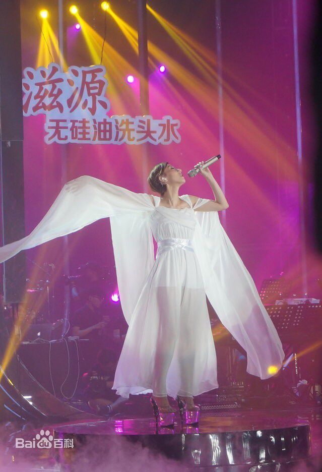 高清泳儿(Vincy Chan)在《我为歌狂第二季》中的图册