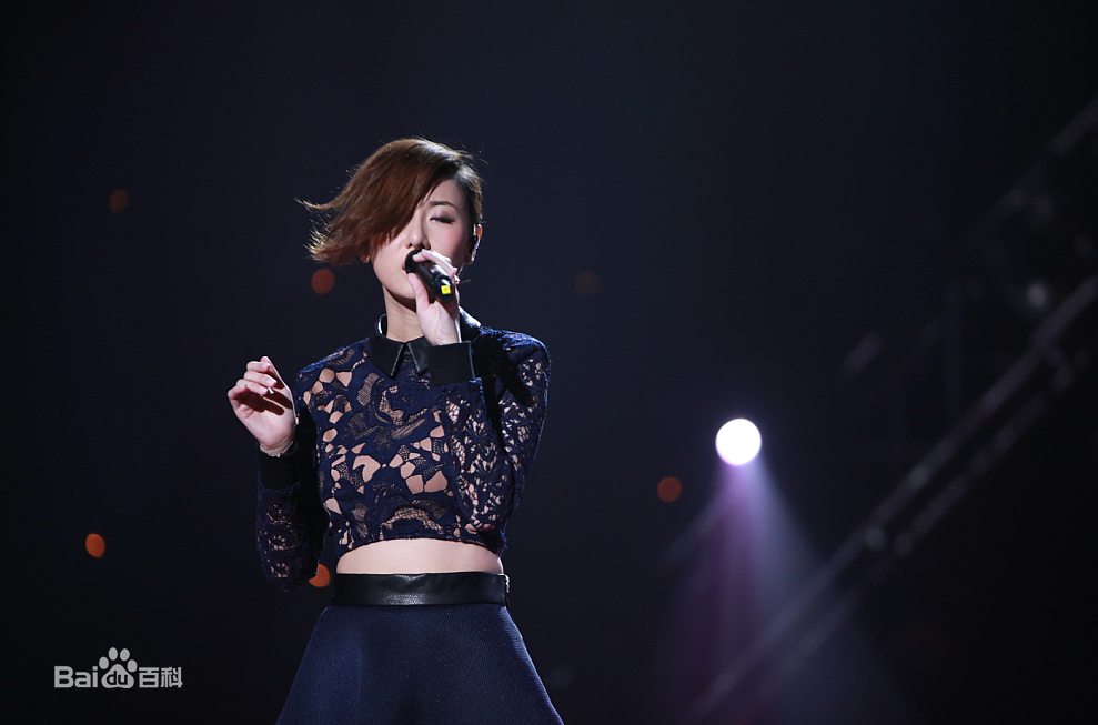 最新泳儿(Vincy Chan)在《麦王争霸第二季》中的壁纸