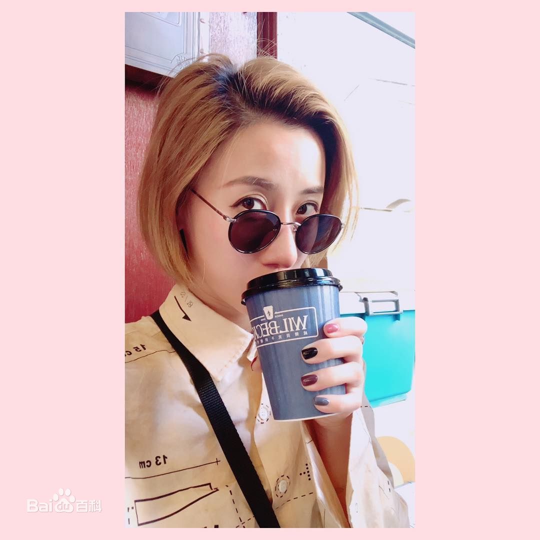 泳儿(Vincy Chan)美图生活照相册