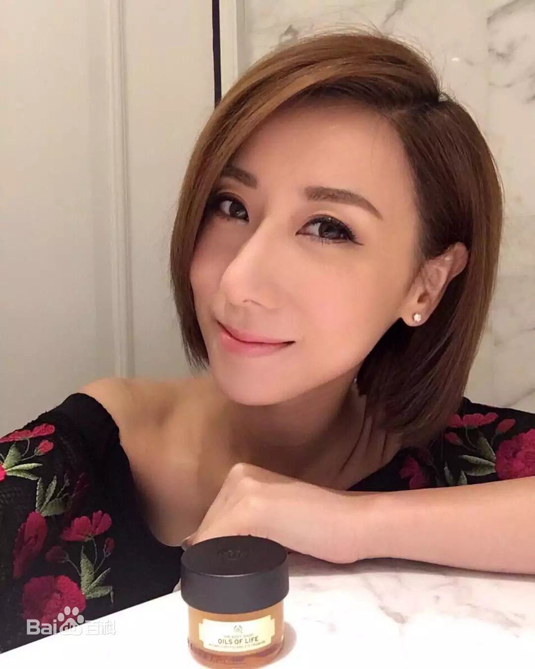 泳儿(Vincy Chan)生活照生活照相册