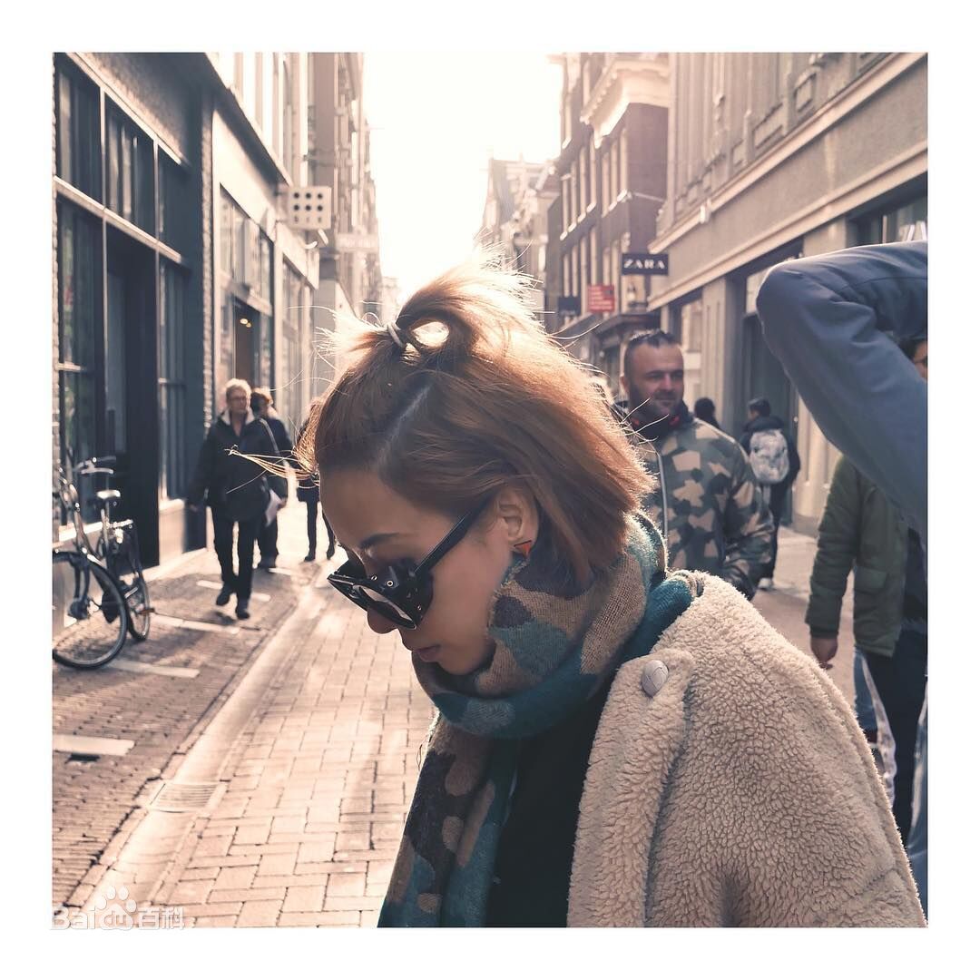 泳儿(Vincy Chan)生活照生活照相册