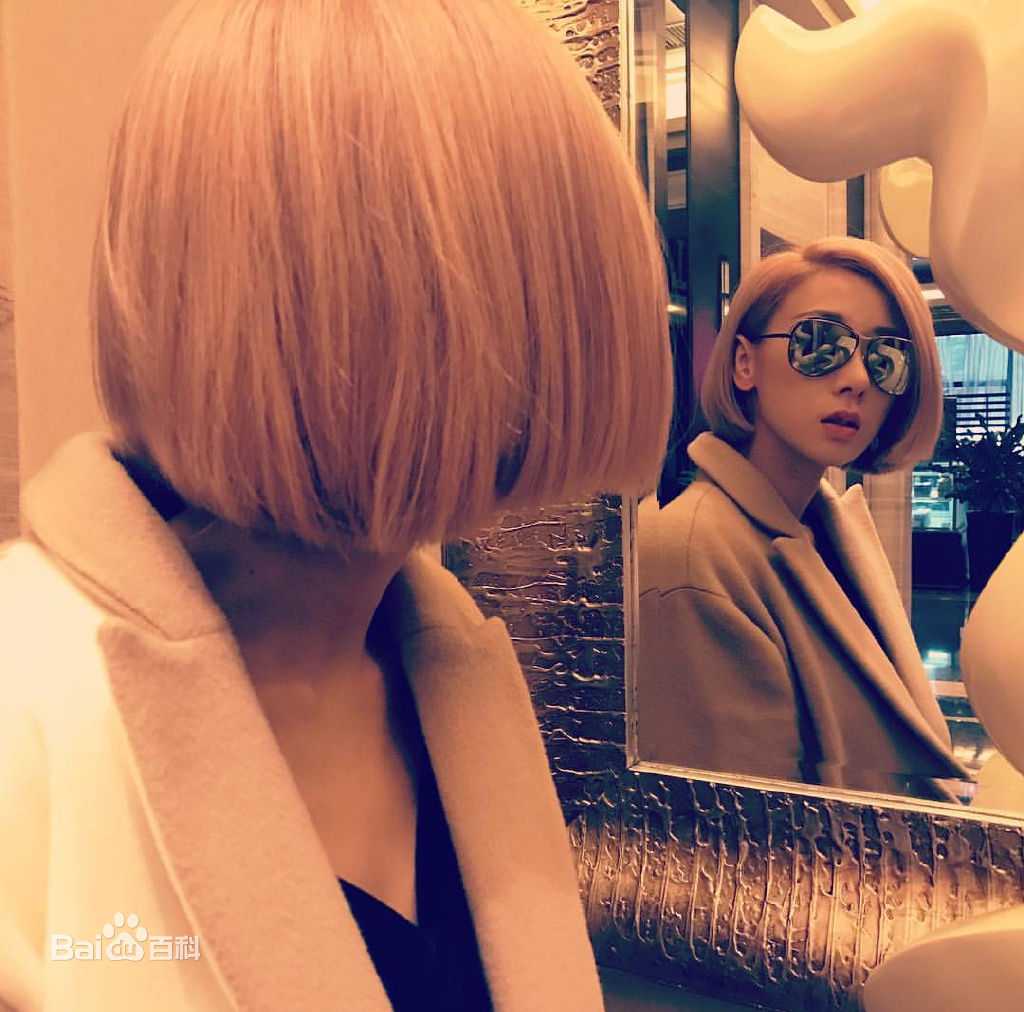 泳儿(Vincy Chan)生活照生活照相册