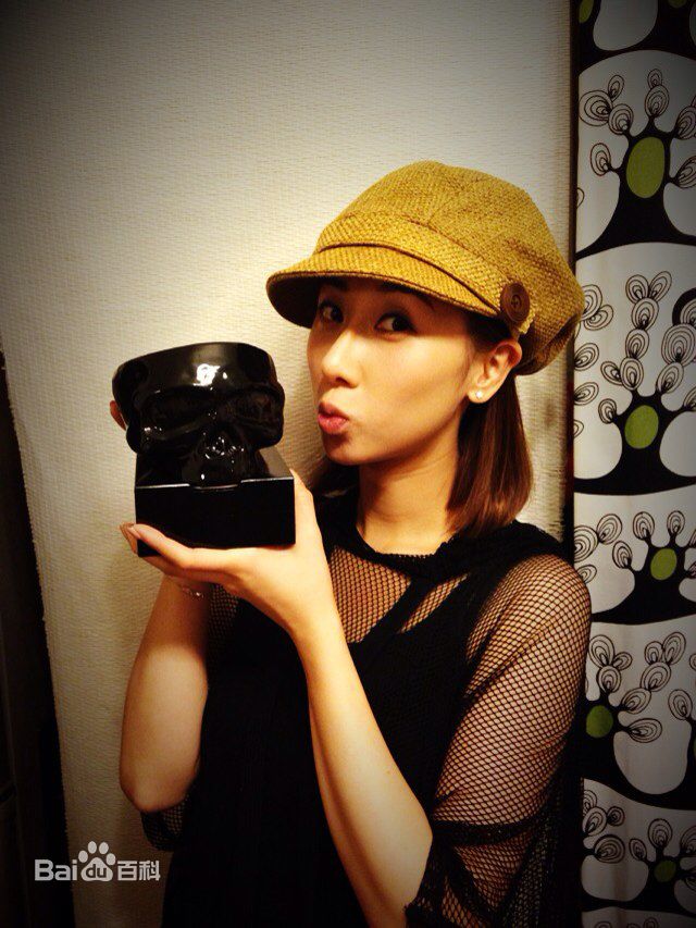 泳儿(Vincy Chan)生活照生活照相册