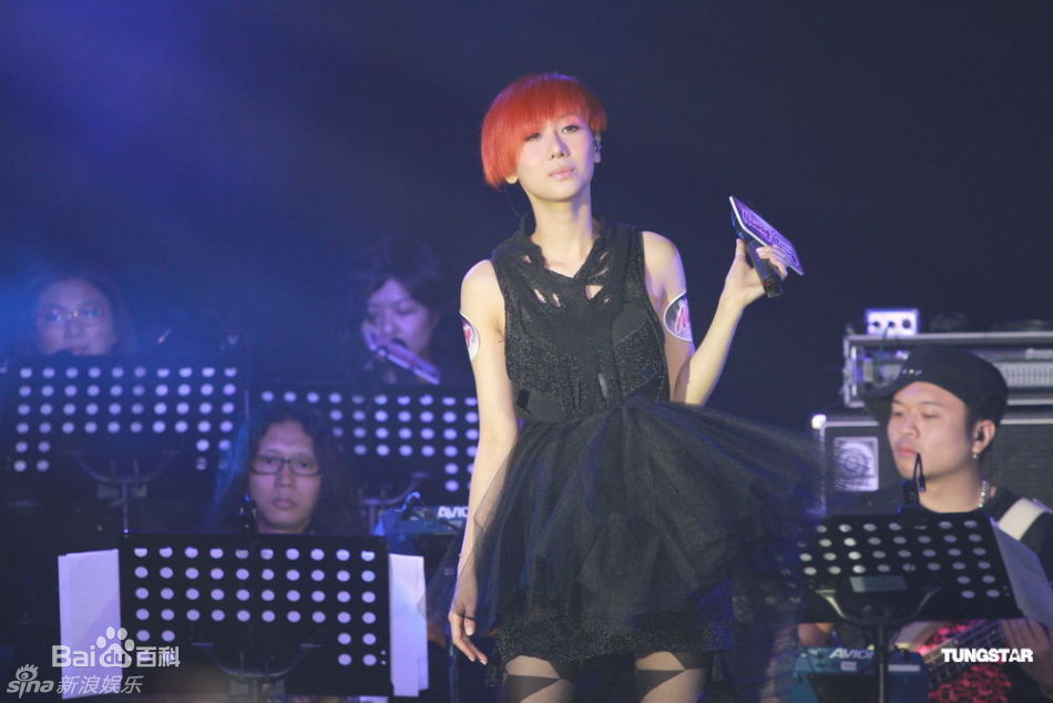 最新泳儿(Vincy Chan)精彩图册