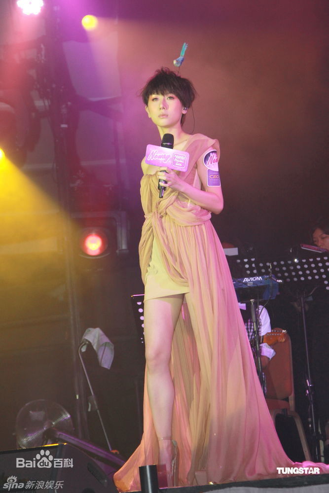 最新泳儿(Vincy Chan)精彩图册