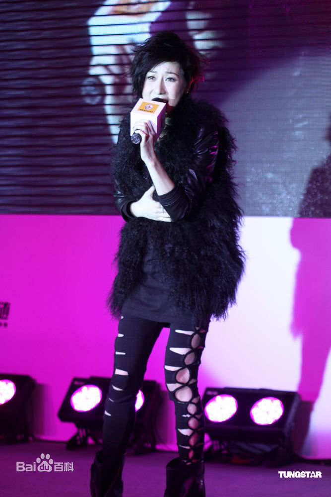 最新泳儿(Vincy Chan)精彩图册