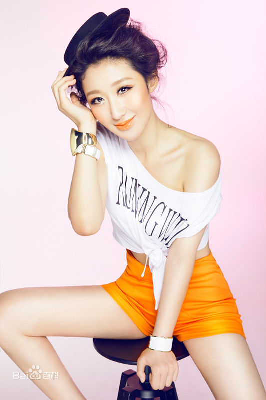 李依馨最优质气质相册