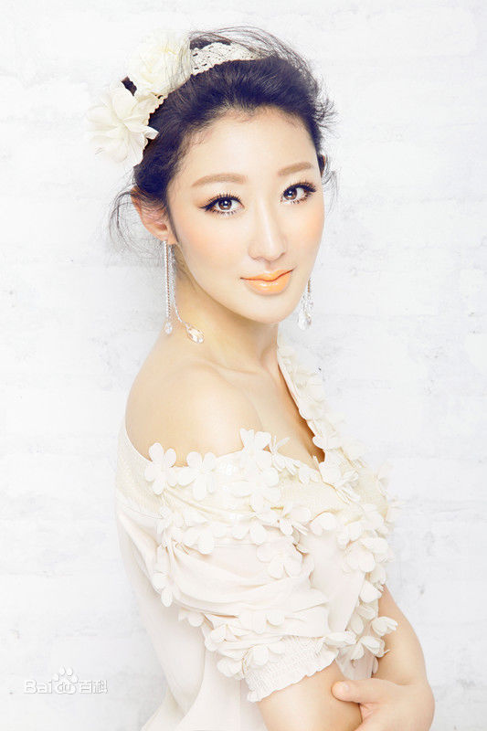 李依馨最优质气质相册