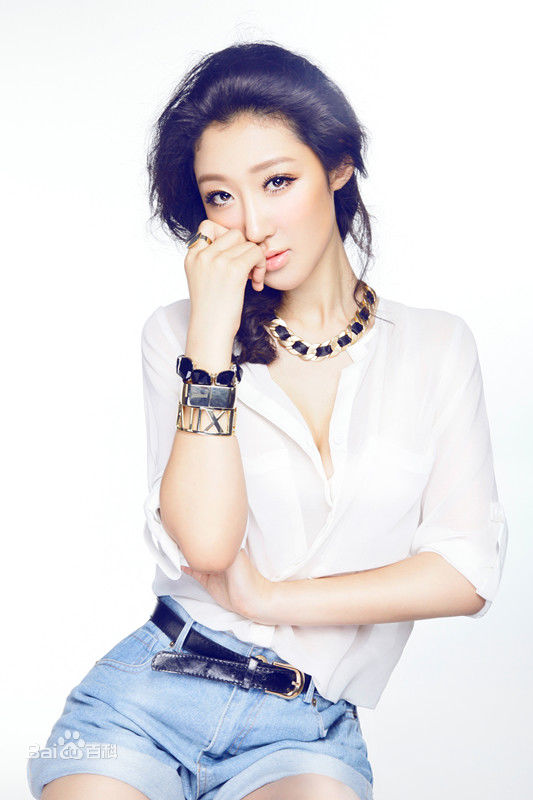 李依馨最优质气质相册