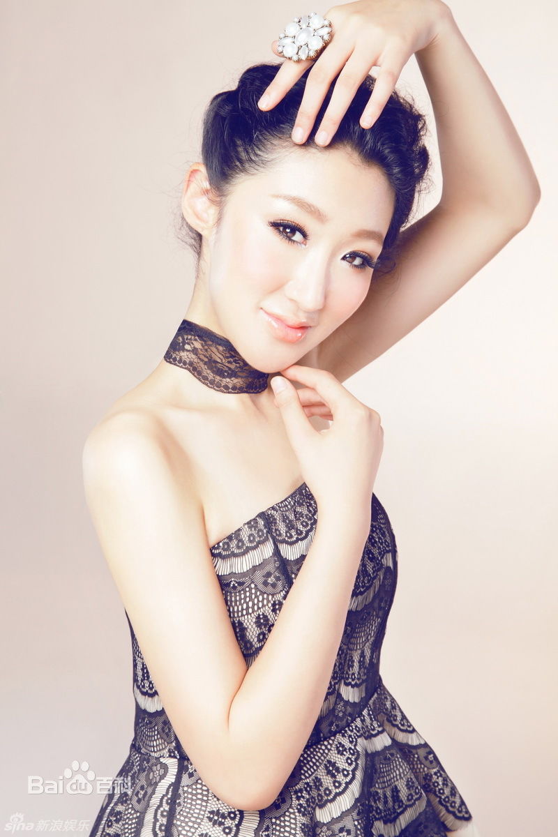 最全李依馨精彩图册