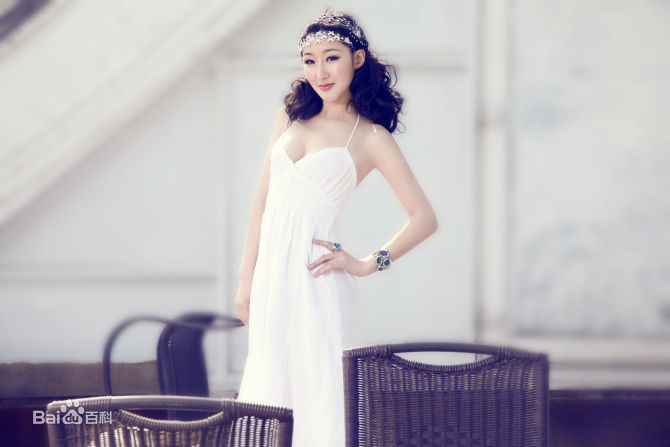 高清李依馨精彩图册