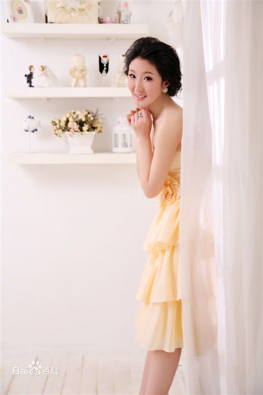 高清李依馨精彩图册