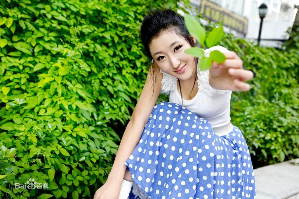 高清李依馨精彩图册