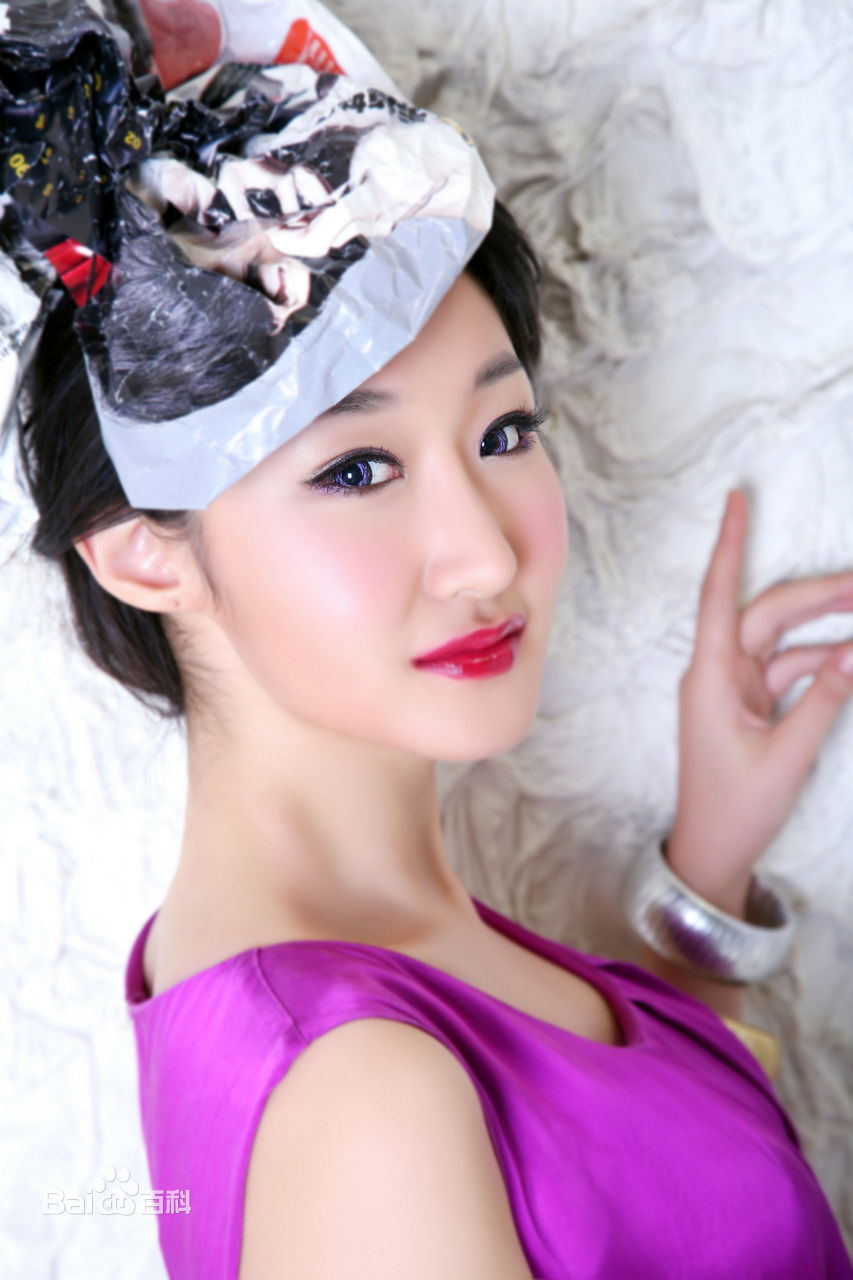 高清李依馨精彩图册