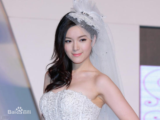 苟芸慧(Christine Kuo)形象图册