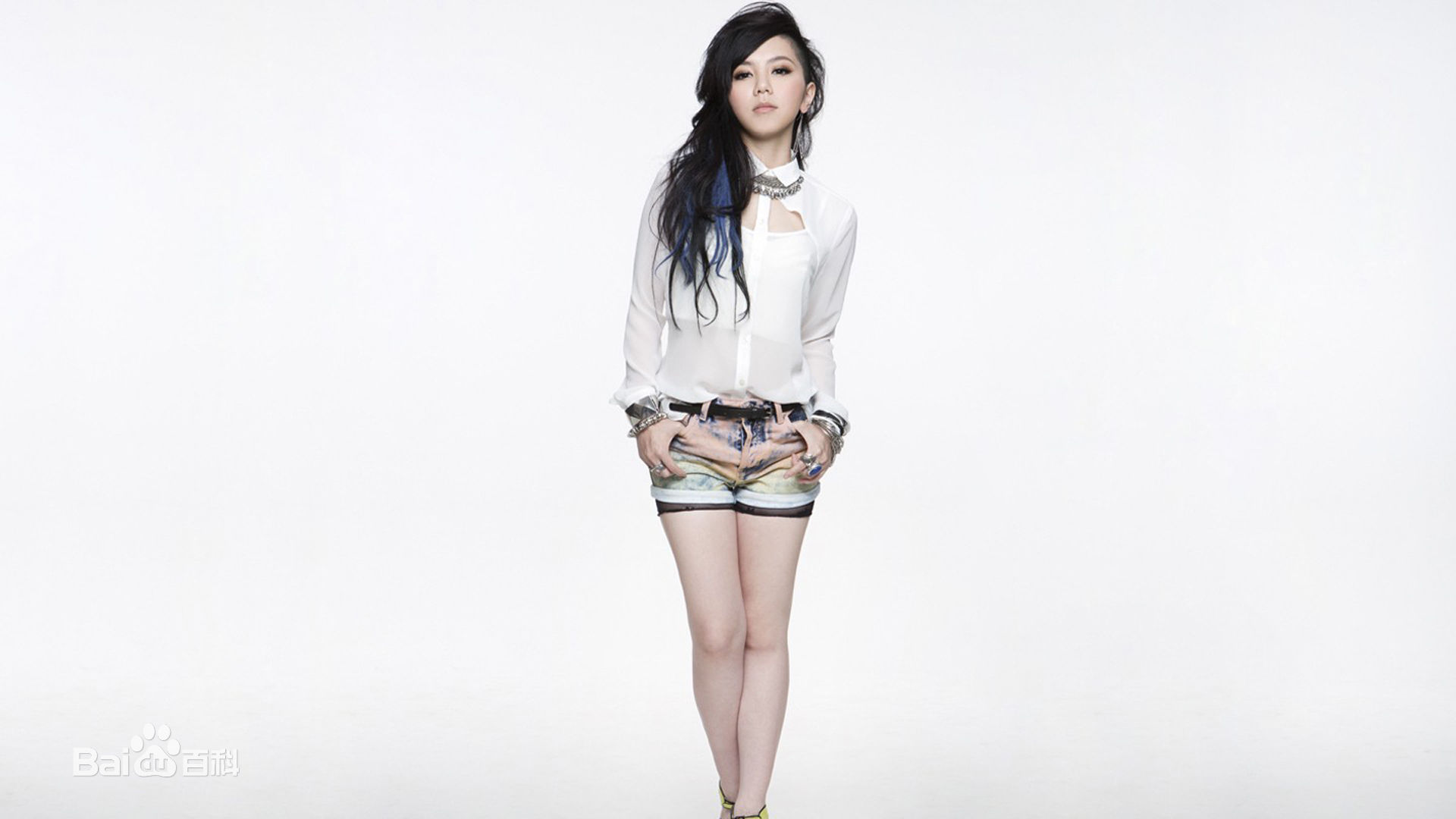 高清邓紫棋(G.E.M.(Get Everybody Moving))性感图片