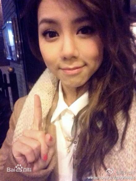 高清邓紫棋(G.E.M.(Get Everybody Moving))性感图片