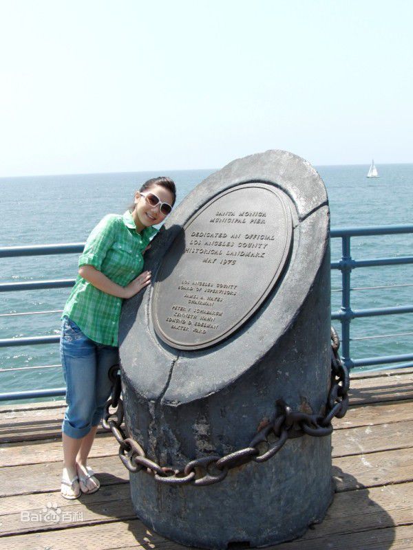 高清邓紫棋(G.E.M.(Get Everybody Moving))性感图片