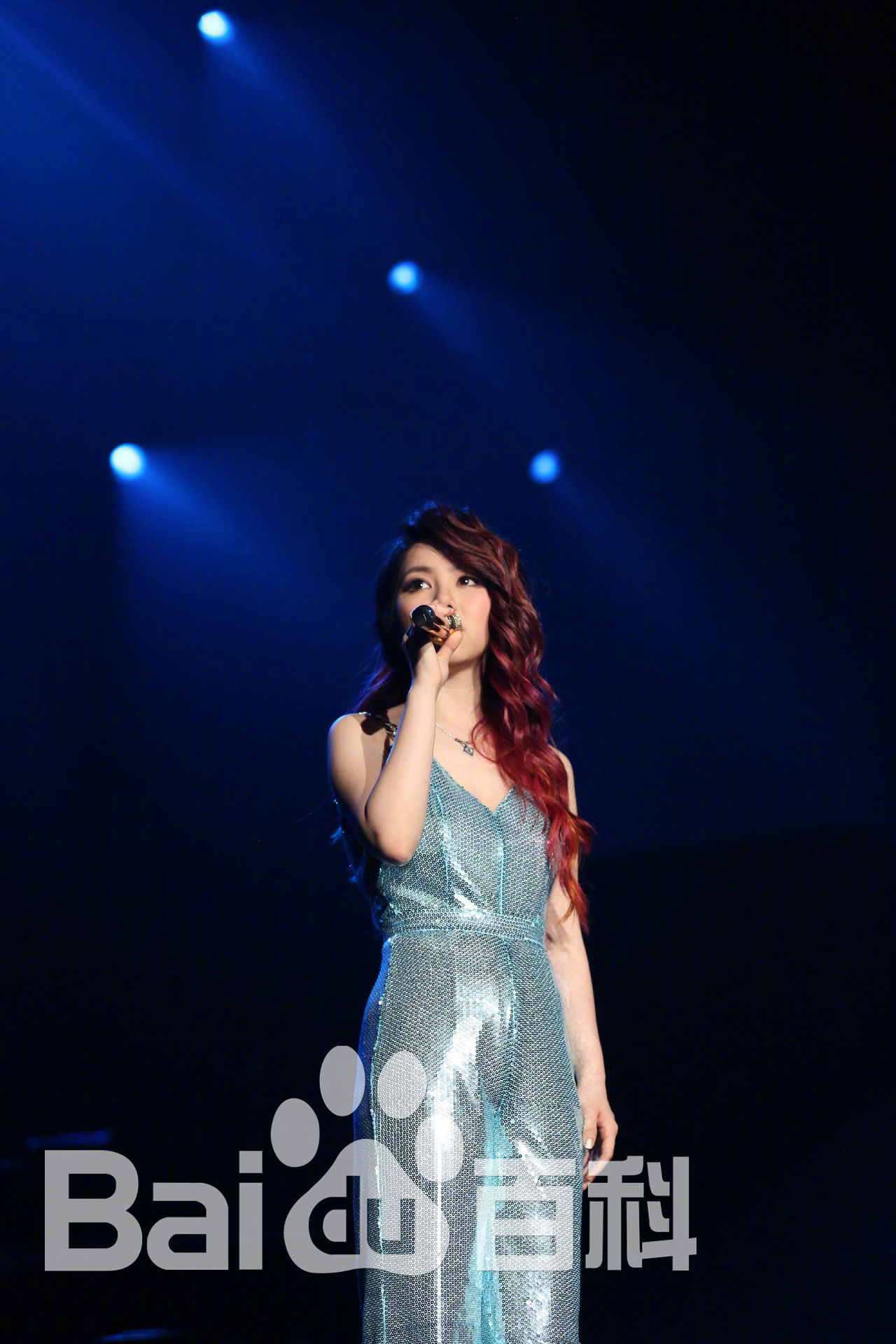 最优质邓紫棋(G.E.M.(Get Everybody Moving))在《Queen of Hearts》世界巡回演唱中的相册