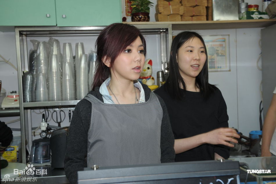 最新邓紫棋(G.E.M.(Get Everybody Moving))精彩图册