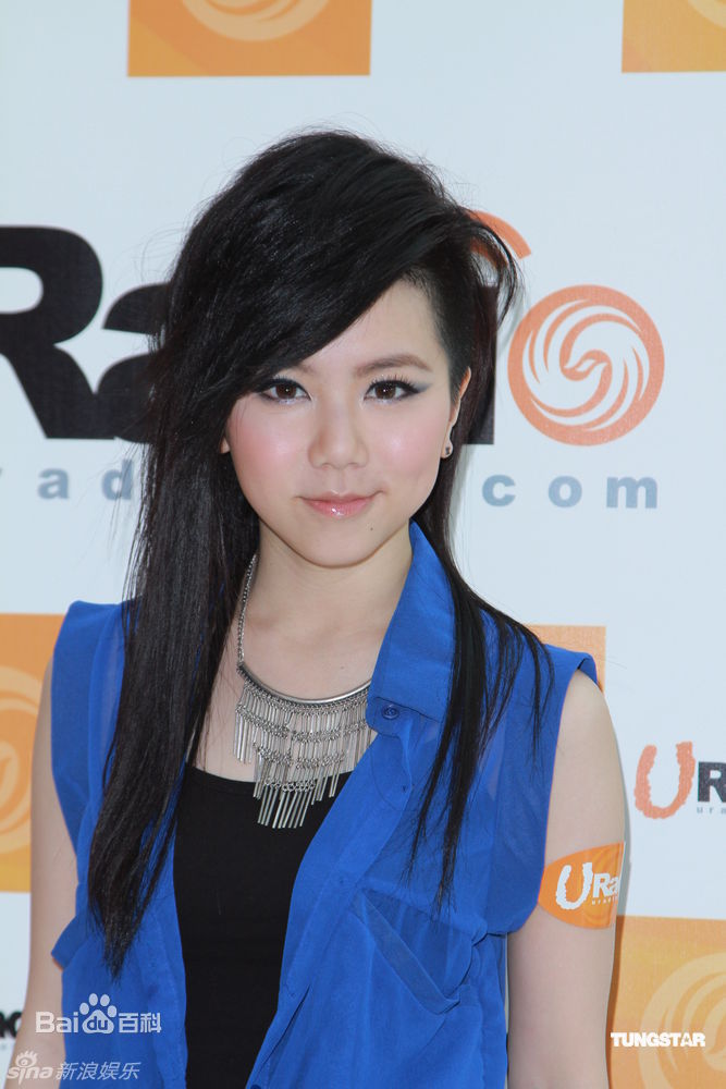 高清邓紫棋(G.E.M.(Get Everybody Moving))精彩图册