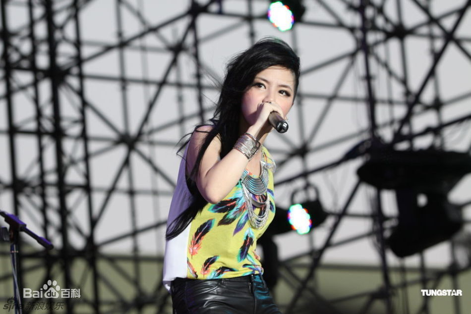 高清邓紫棋(G.E.M.(Get Everybody Moving))精彩图册