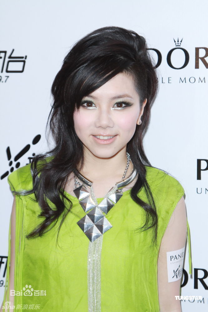 高清邓紫棋(G.E.M.(Get Everybody Moving))精彩图册