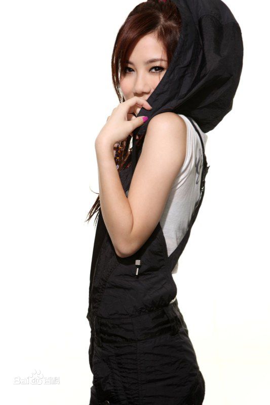 最新邓紫棋(G.E.M.(Get Everybody Moving))精彩图册