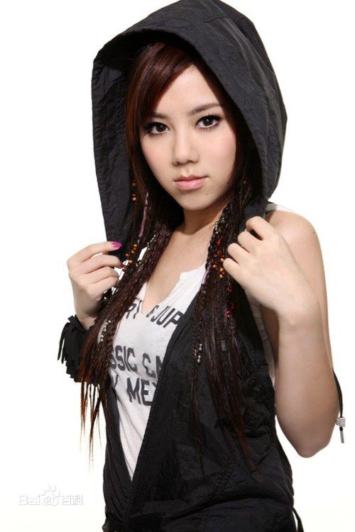 最新邓紫棋(G.E.M.(Get Everybody Moving))精彩图册