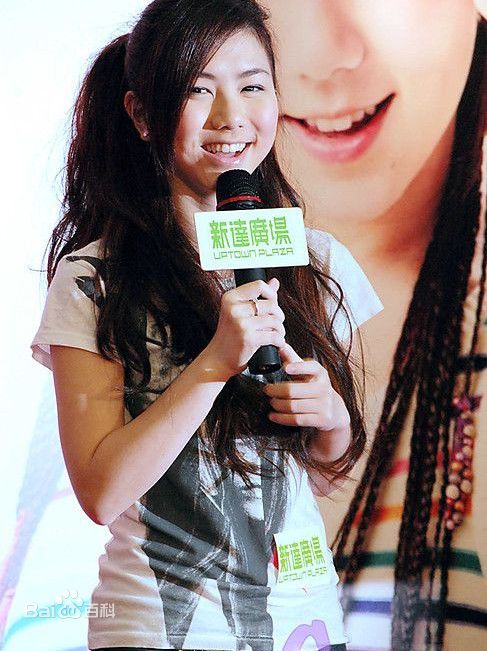 邓紫棋(G.E.M.(Get Everybody Moving))2009复活节MusicParty生活照相册