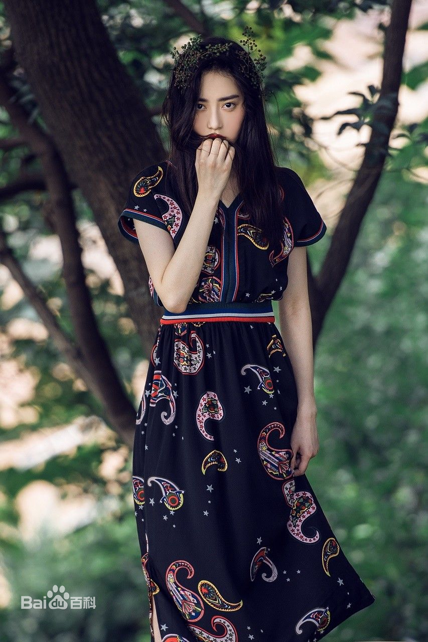 王若珊(Rachel)最新森系图集