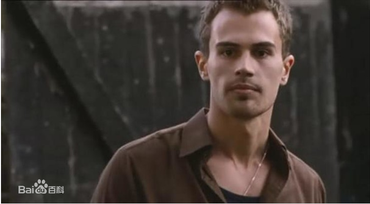 提奥·詹姆斯(Theo James) 剧照