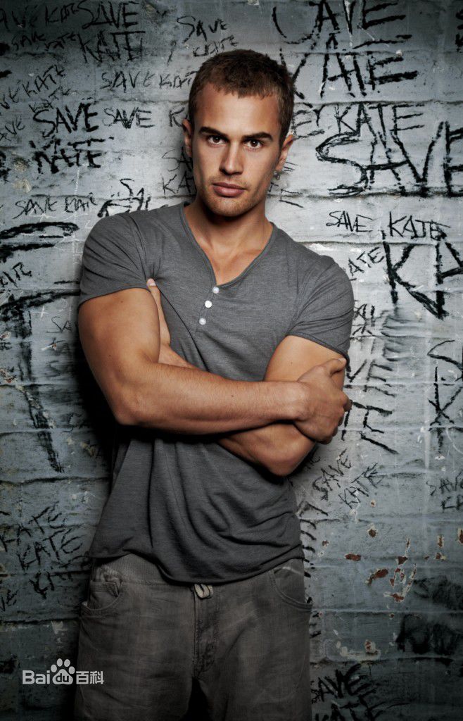 提奥·詹姆斯(Theo James) 剧照