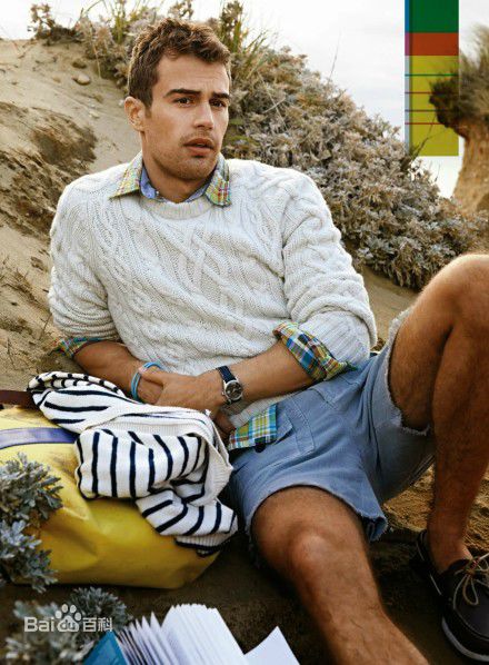 提奥·詹姆斯(Theo James)GQ前后照片