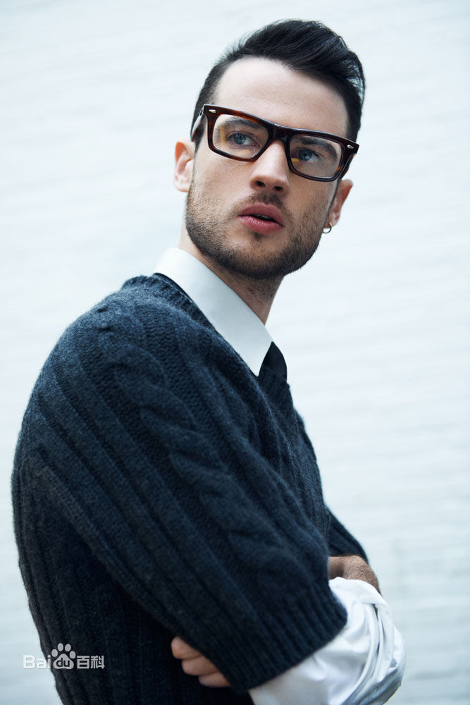 最新汤姆·斯塔里奇(Tom Sturridge)汤姆·斯图里奇精彩图册