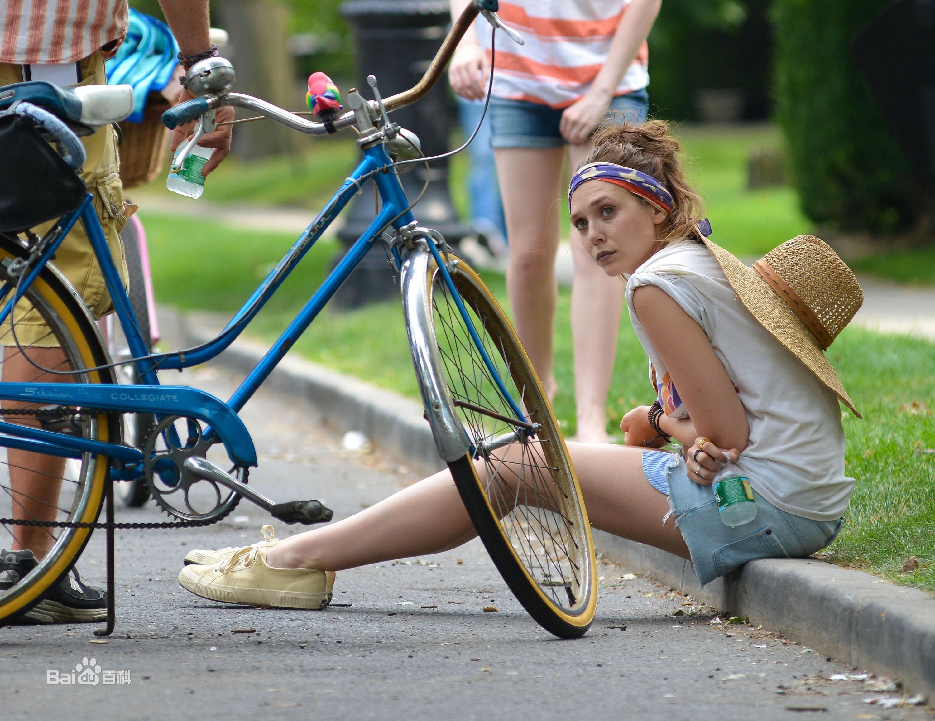 精选伊丽莎白·奥尔森(Elizabeth Olsen)精彩图册