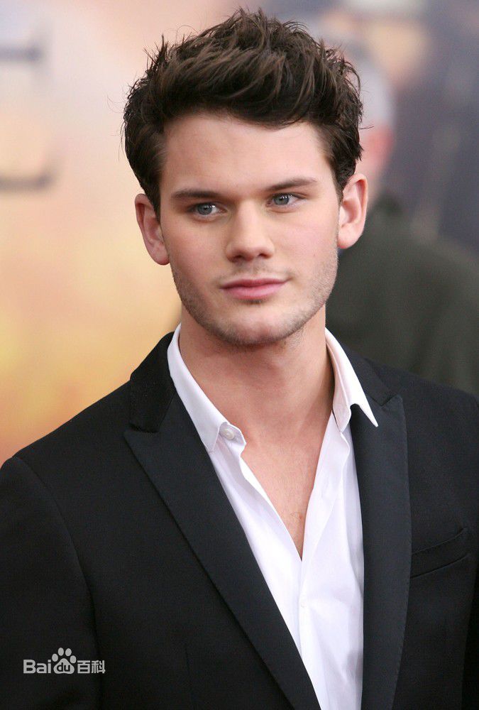 最优质杰瑞米·艾文(Jeremy Irvine)精彩图册
