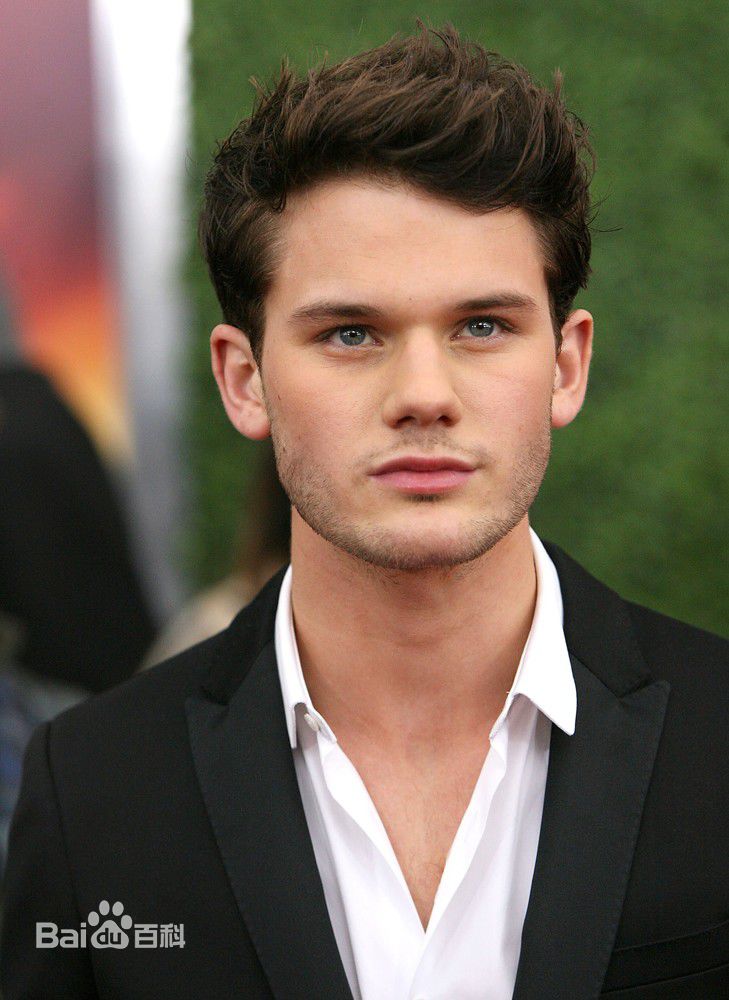 最优质杰瑞米·艾文(Jeremy Irvine)精彩图册