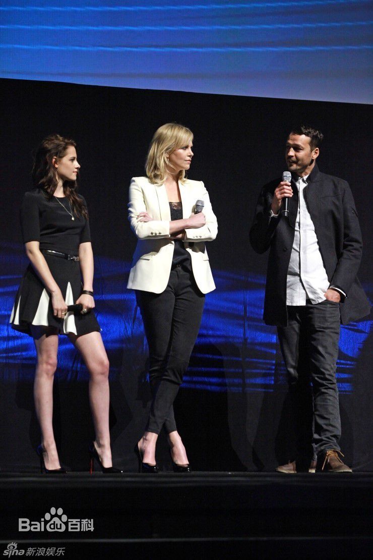 最新克里斯汀·斯图尔特(Kristen Stewart)精彩图册