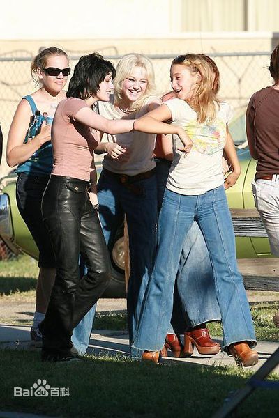 最新克里斯汀·斯图尔特(Kristen Stewart)精彩图册1