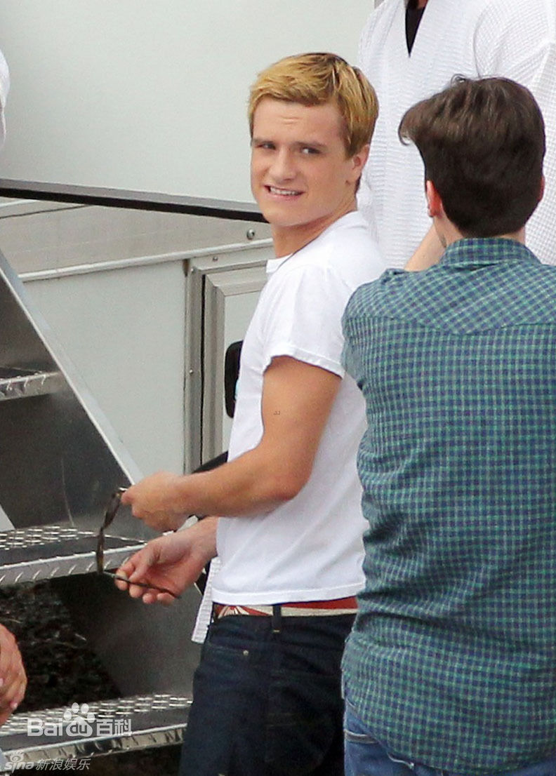 最新乔什·哈切森(Josh Hutcherson)精彩图册