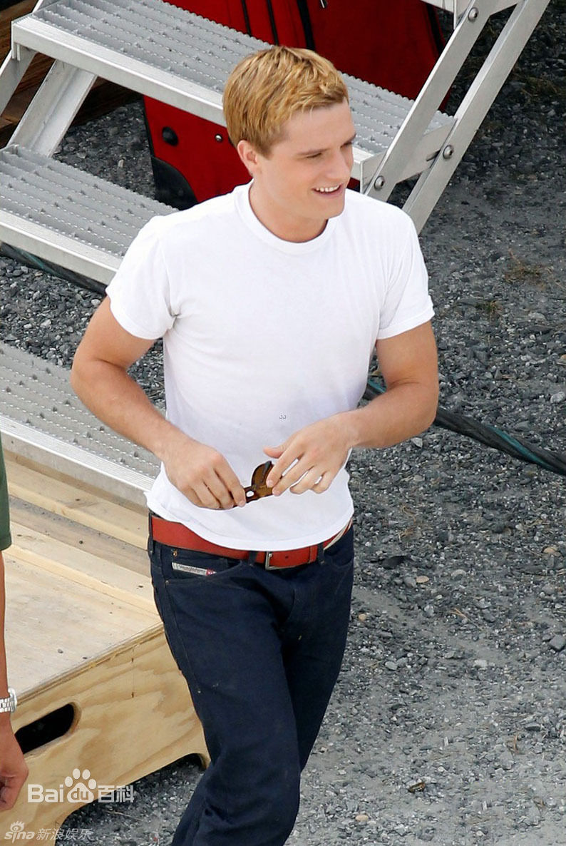 最新乔什·哈切森(Josh Hutcherson)精彩图册