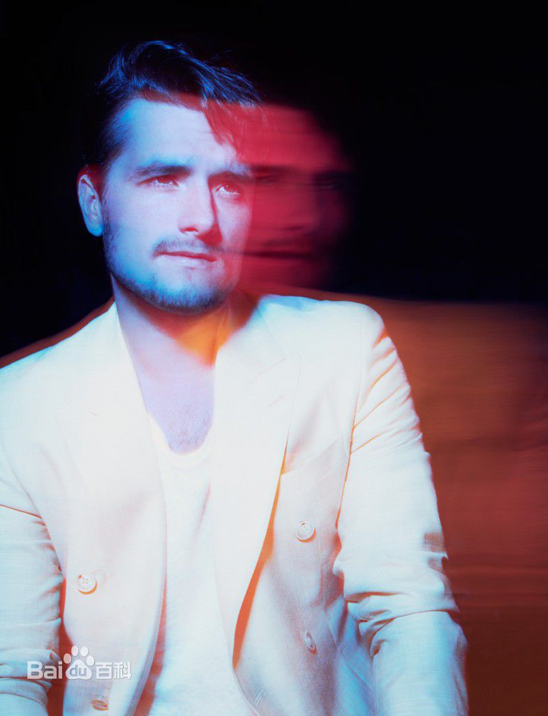 最新乔什·哈切森(Josh Hutcherson)性感图片