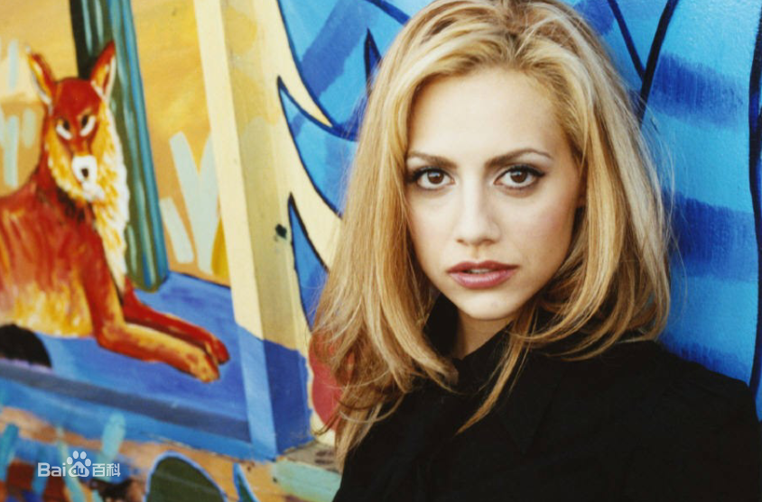 布莱特妮·墨菲(Brittany Murphy)前后照片