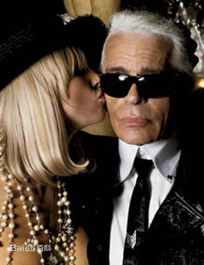 科特妮·洛芙(Courtney Love)前后照片