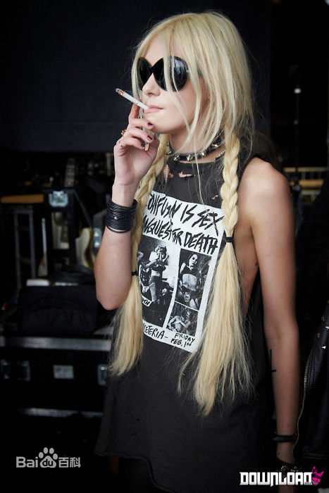 精选泰勒·摩森(TaylorMichaelMomsen)精彩图册