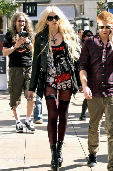 精选泰勒·摩森(TaylorMichaelMomsen)精彩图册