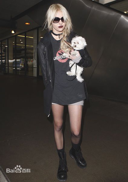 精选泰勒·摩森(TaylorMichaelMomsen)精彩图册